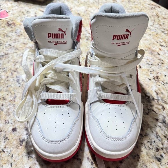 - Puma White and Red Sneakers with Classic Logo and Perforated Design - Picture 1 of 5